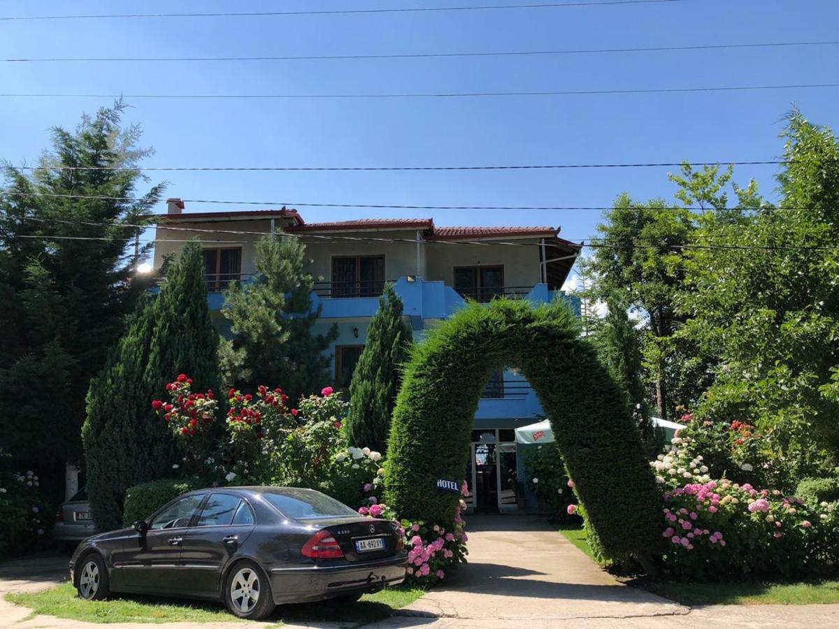 Vila Deni Tushemisht Exterior foto